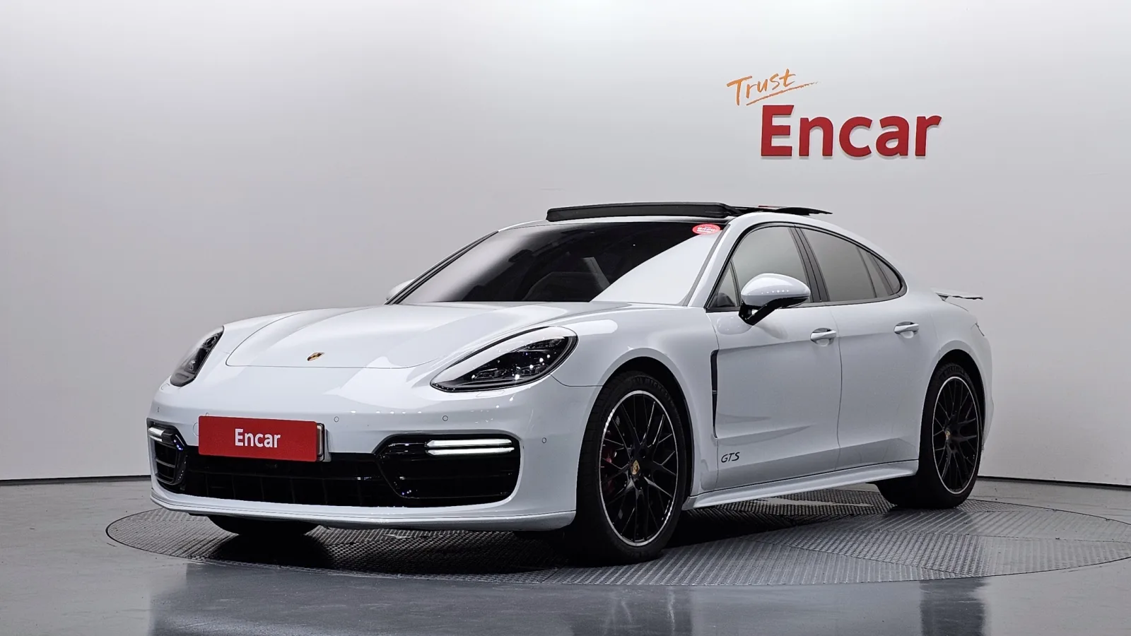 2020 Porsche Panamera