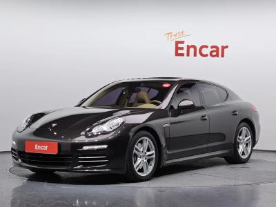 2014 Porsche Panamera
