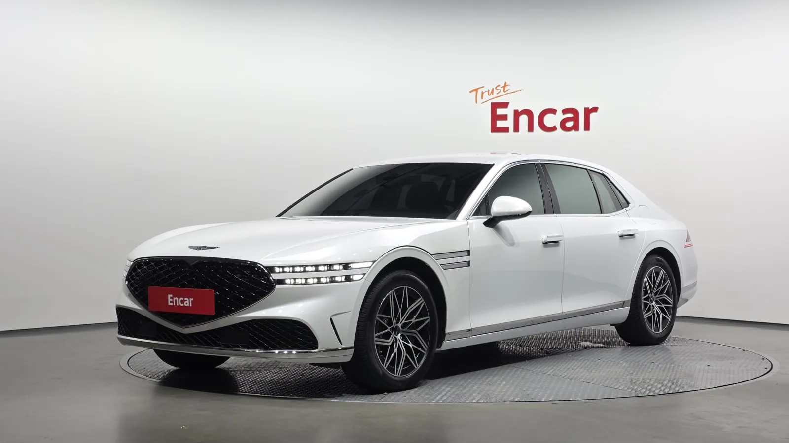 2022 Genesis G90