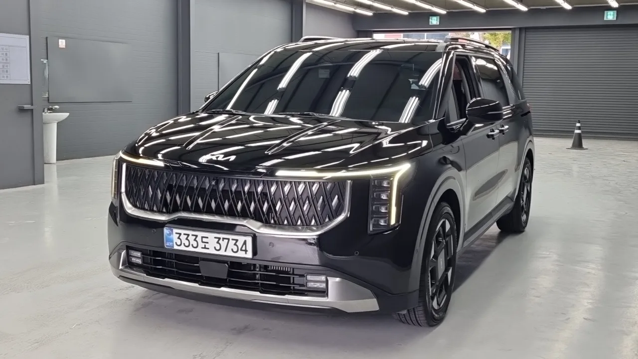 2025 Kia Carnival