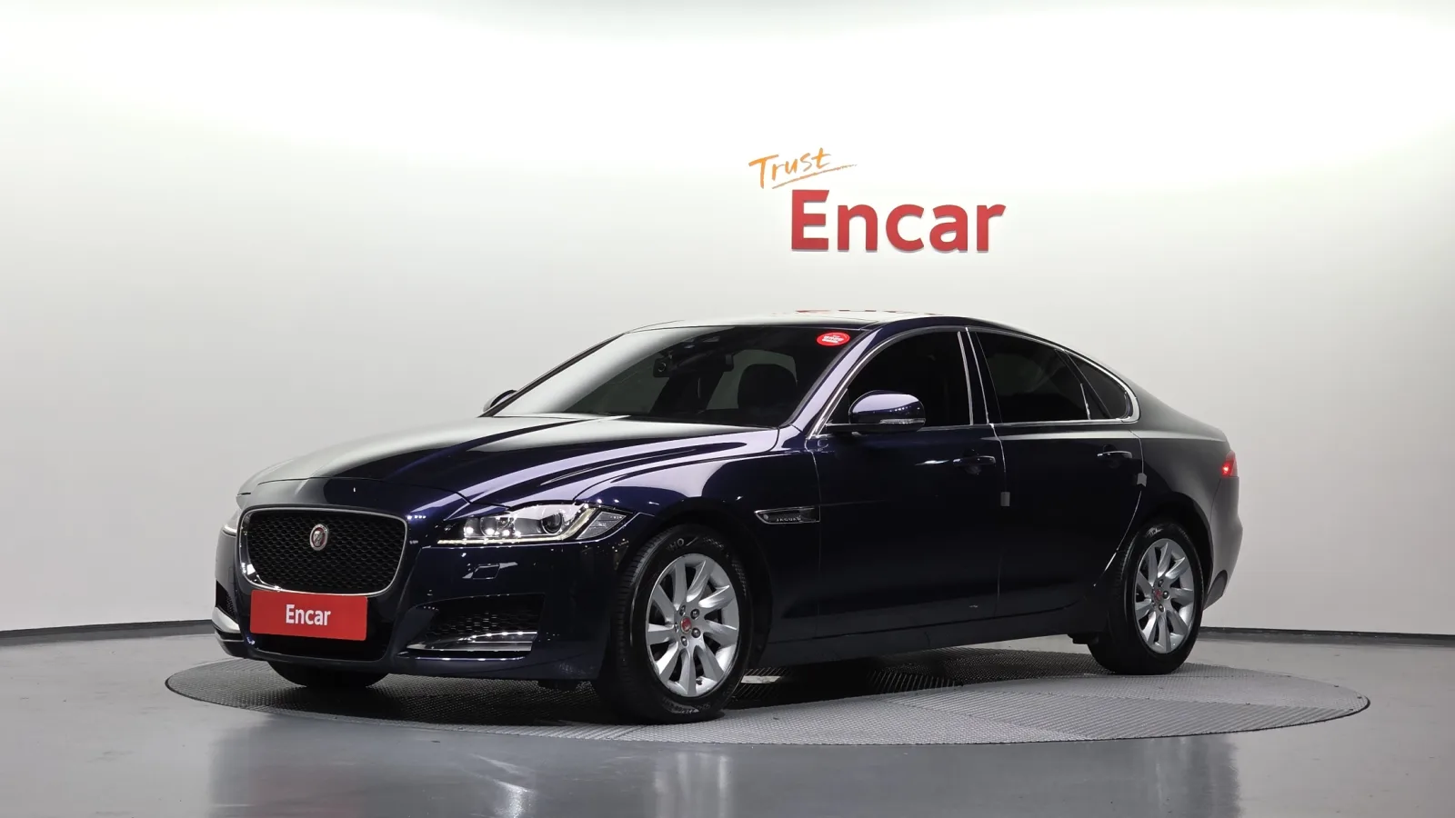 2017 Jaguar XF