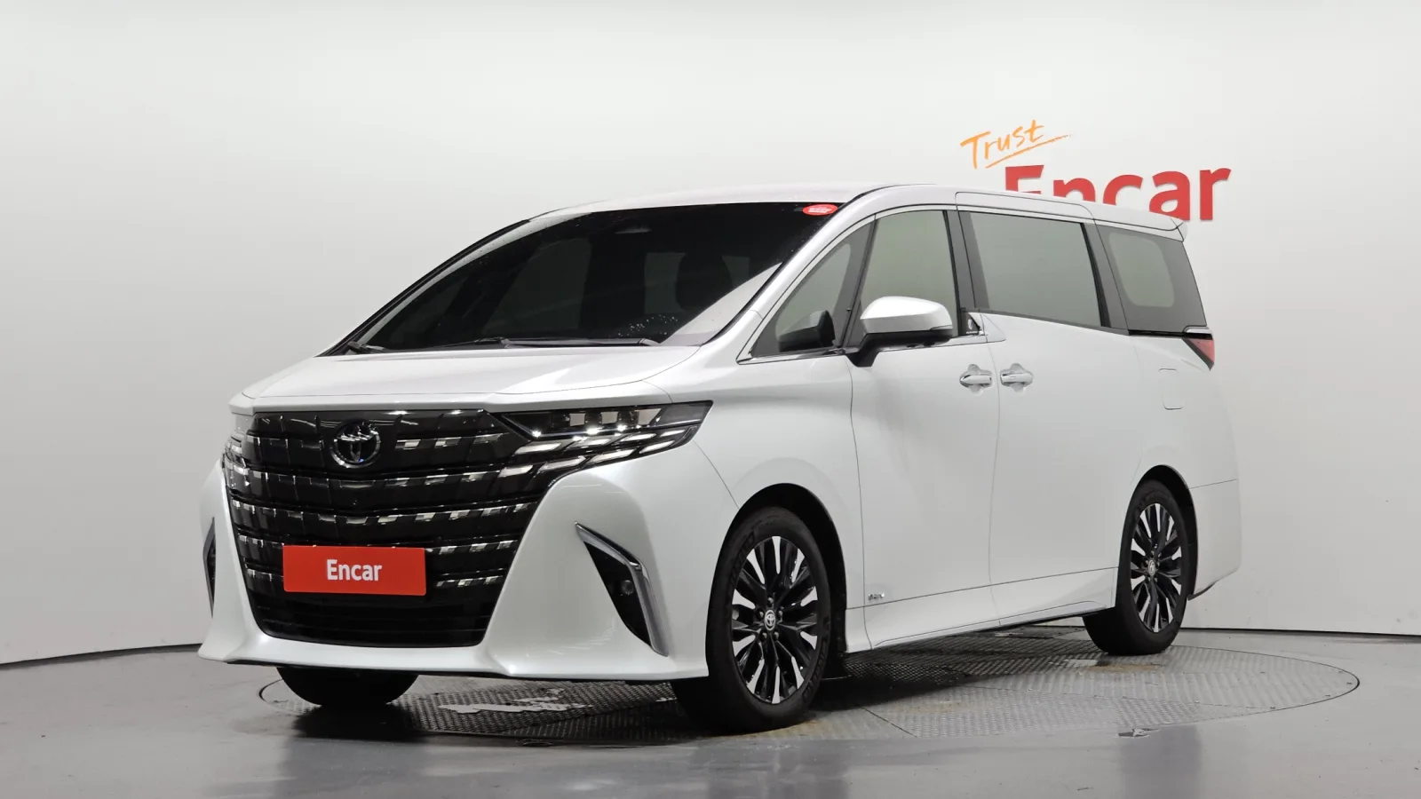 2025 Toyota Alphard