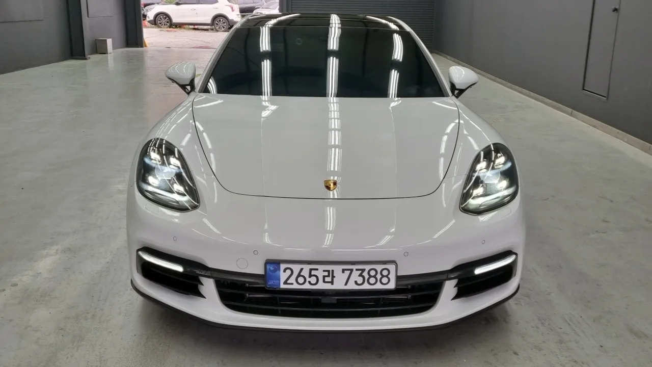 2018 Porsche Panamera