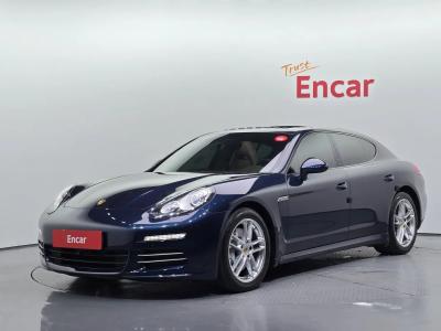 2015 Porsche Panamera