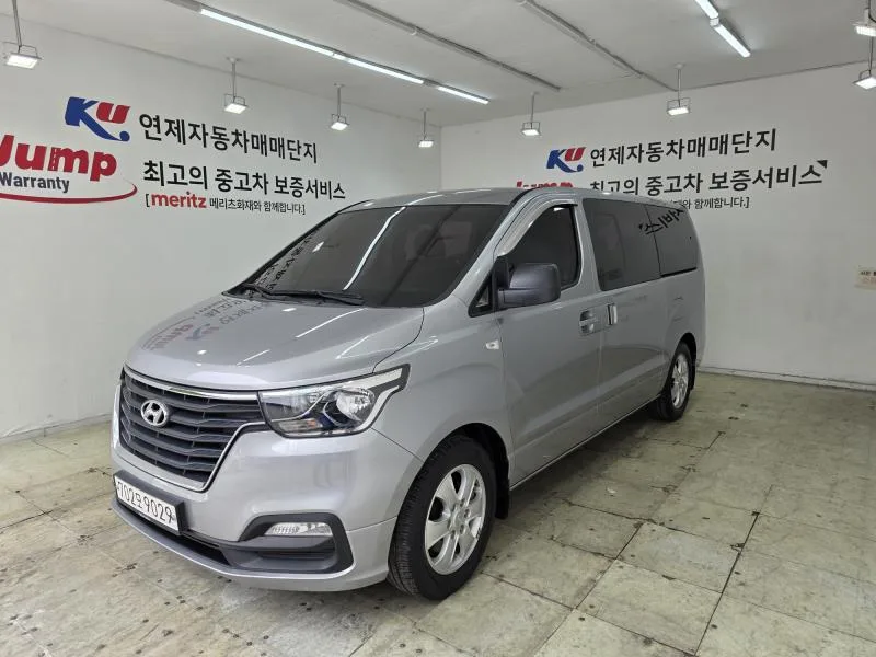 2018 Hyundai Starex