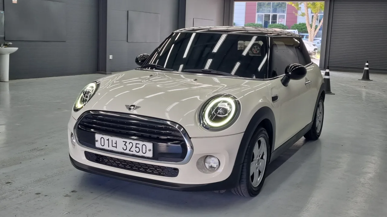 2019 MINI Cooper