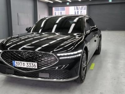 2022 Genesis G90