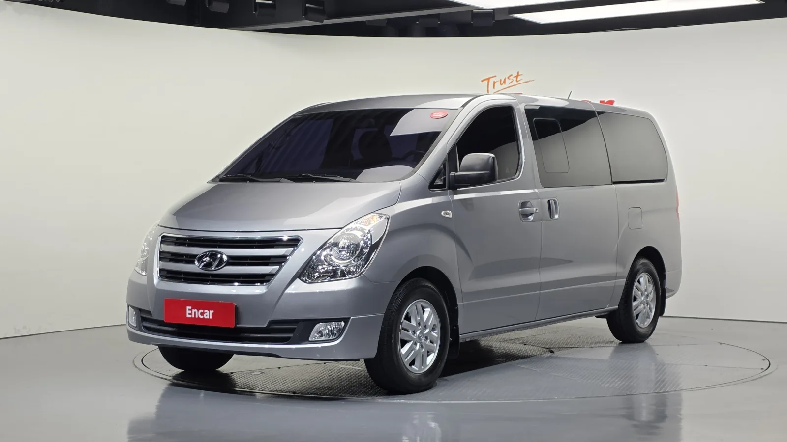 2018 Hyundai Starex