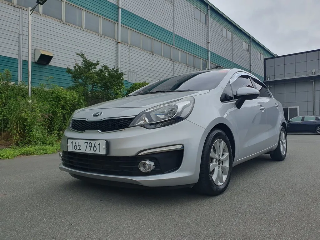 2015 Kia pride