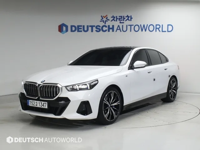 2025 BMW 5-Series