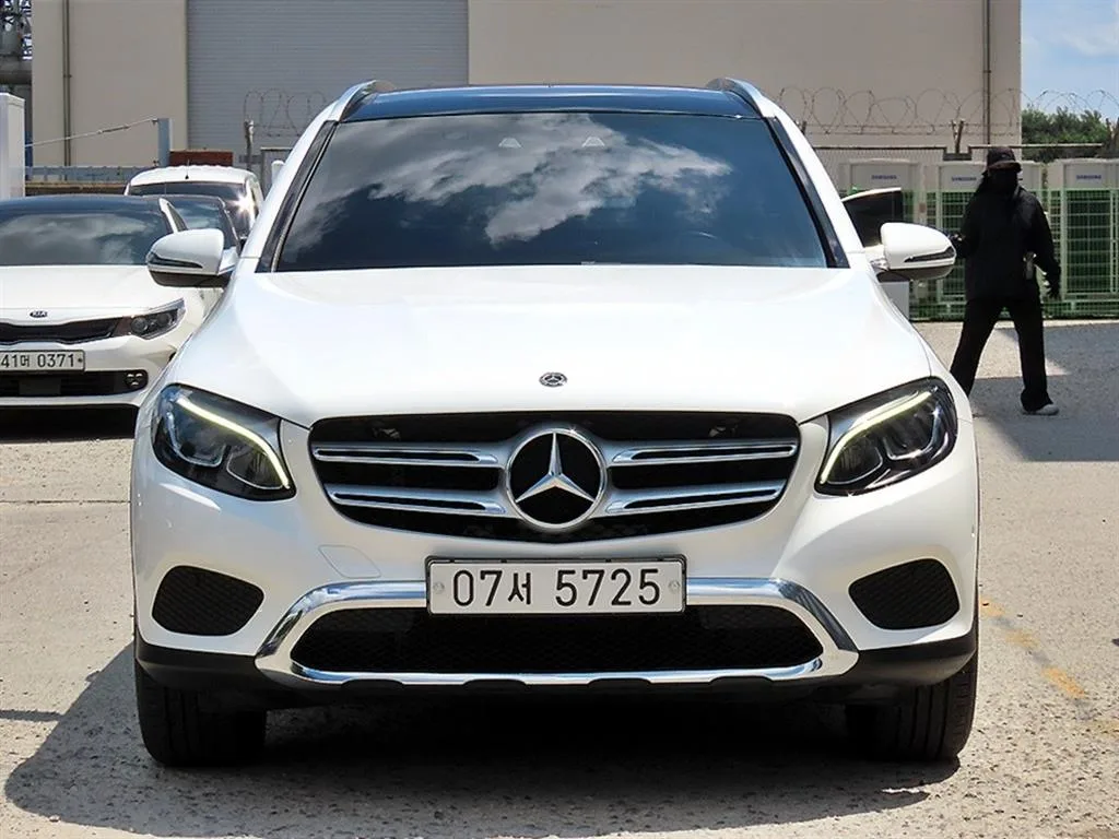 2018 Mercedes-Benz GLC-Class