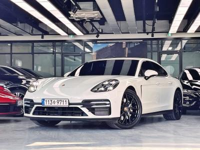 2021 Porsche Panamera