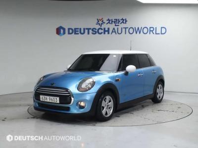2015 MINI Cooper