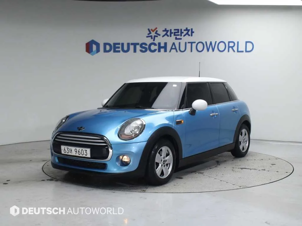 2015 MINI Cooper