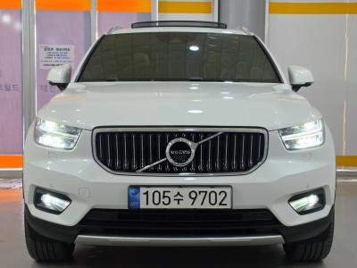 2021 Volvo XC40