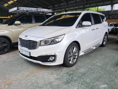 2015 Kia Carnival