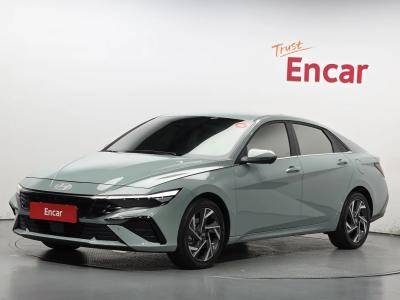 2025 Hyundai Elantra