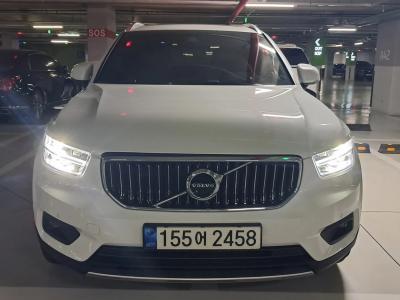 2022 Volvo XC40