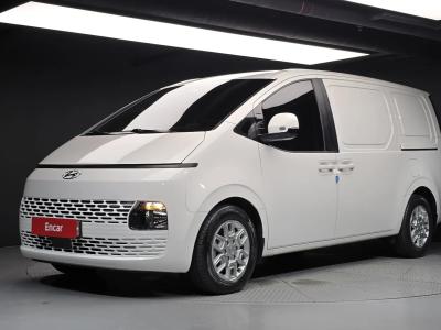 2022 Hyundai Staria