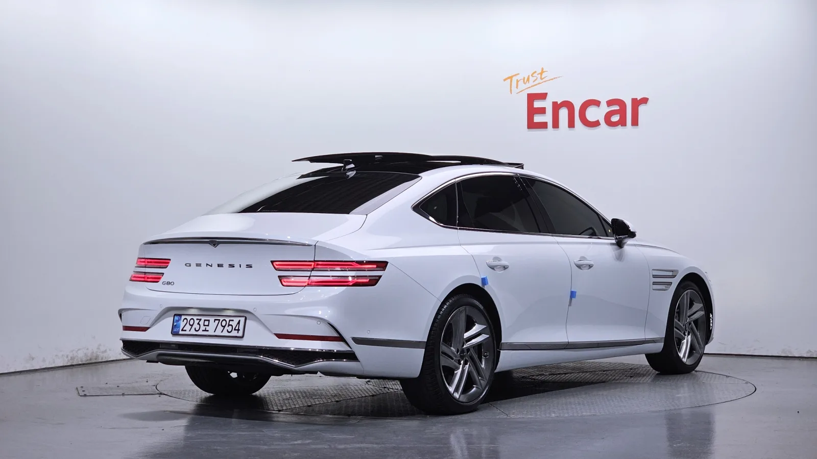 2025 Genesis G80