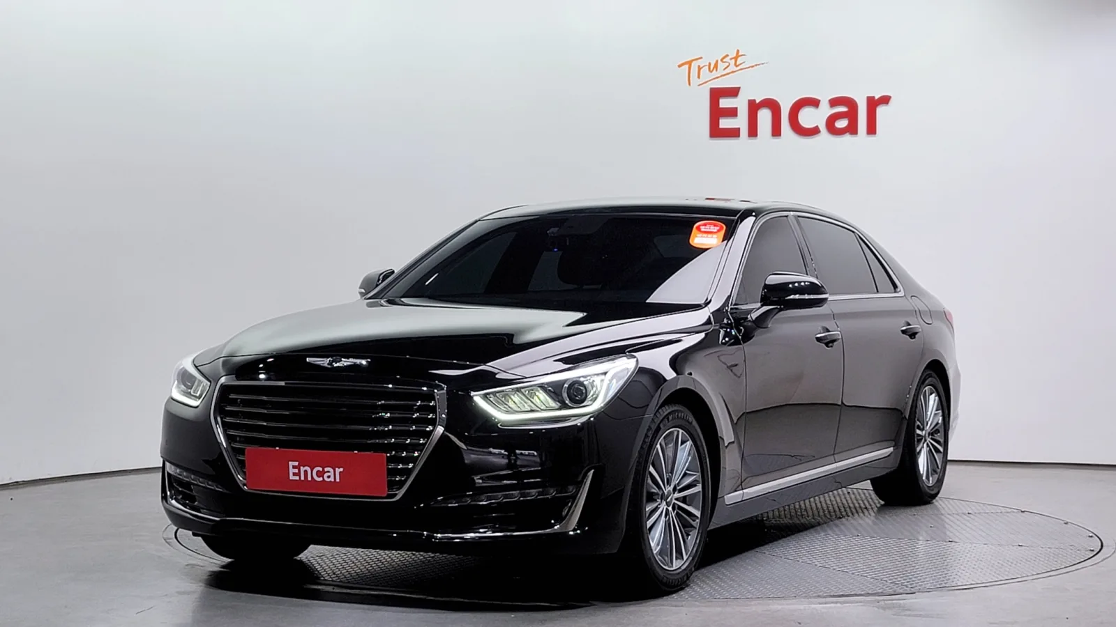 2016 Genesis EQ900