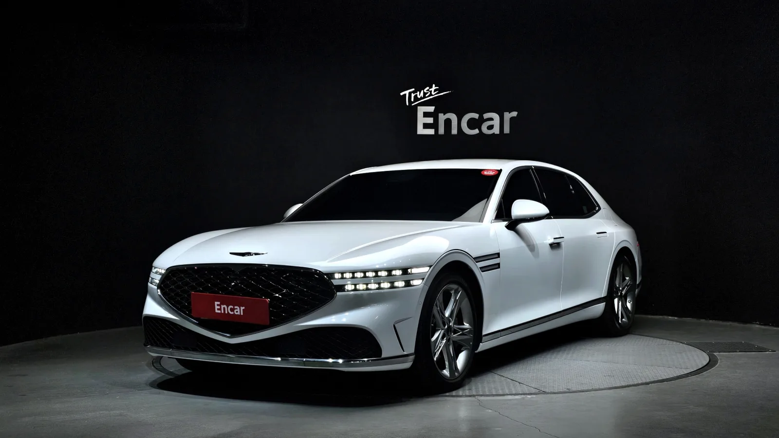 2023 Genesis G90