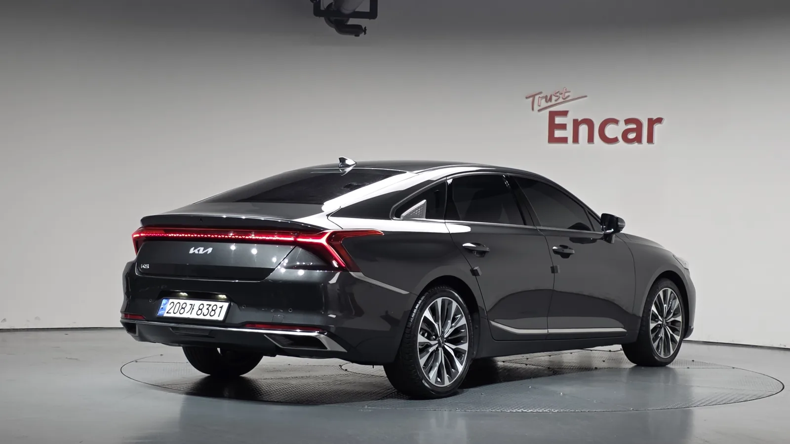 2023 Kia K8