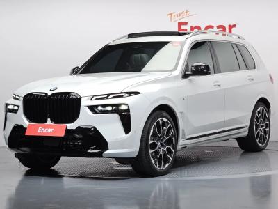 2025 BMW X7
