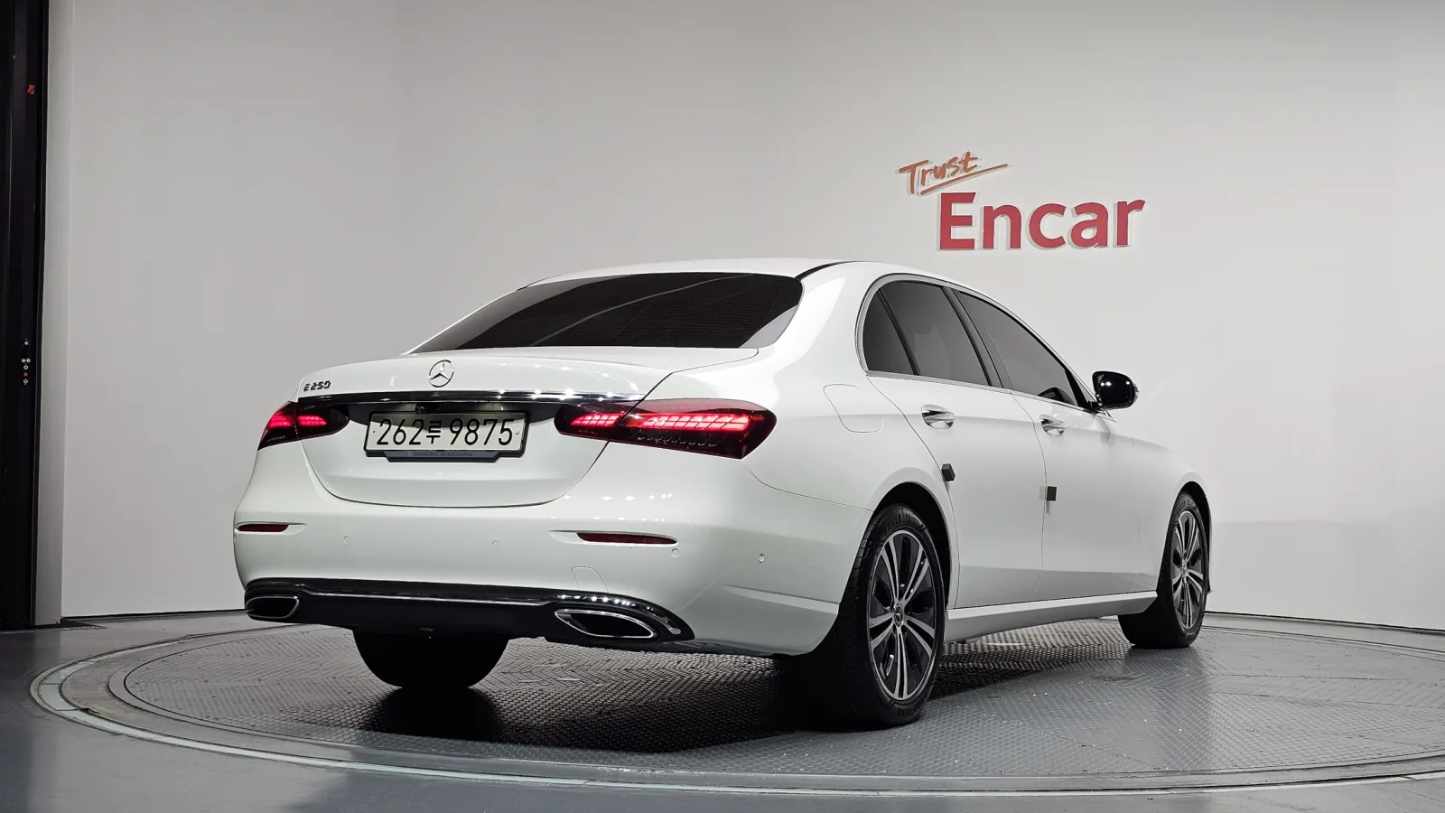 2021 Mercedes-Benz E-Class