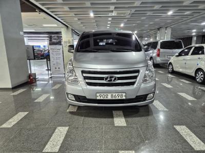 2017 Hyundai Starex