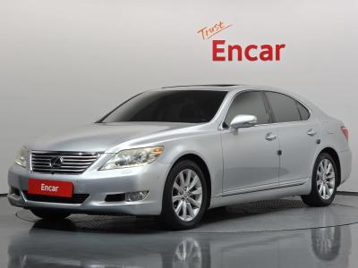 2012 Lexus LS