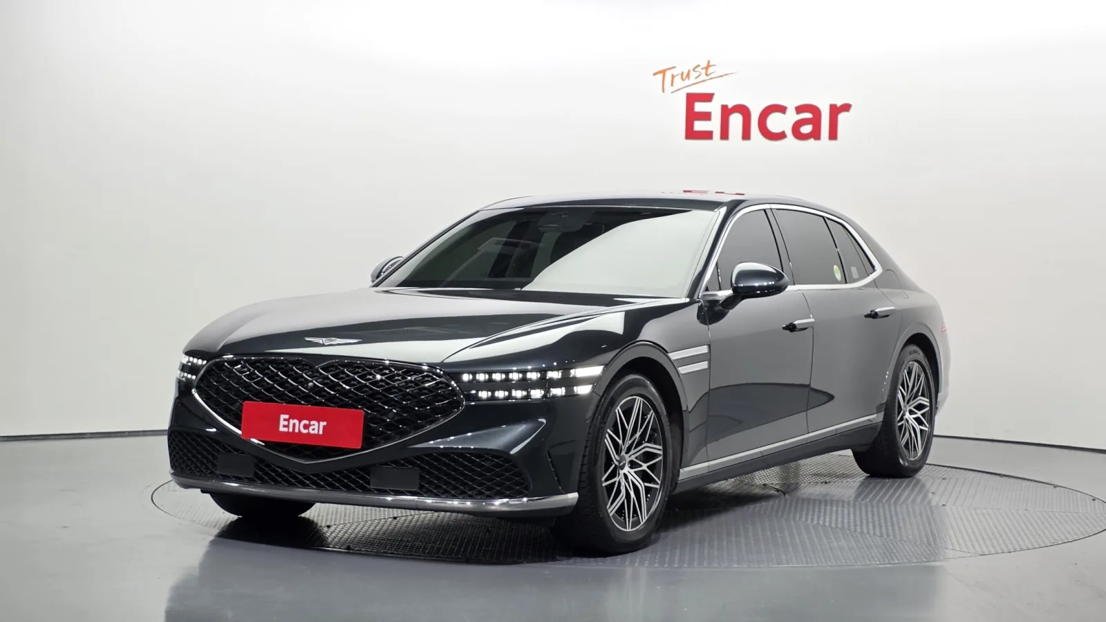 2023 Genesis G90