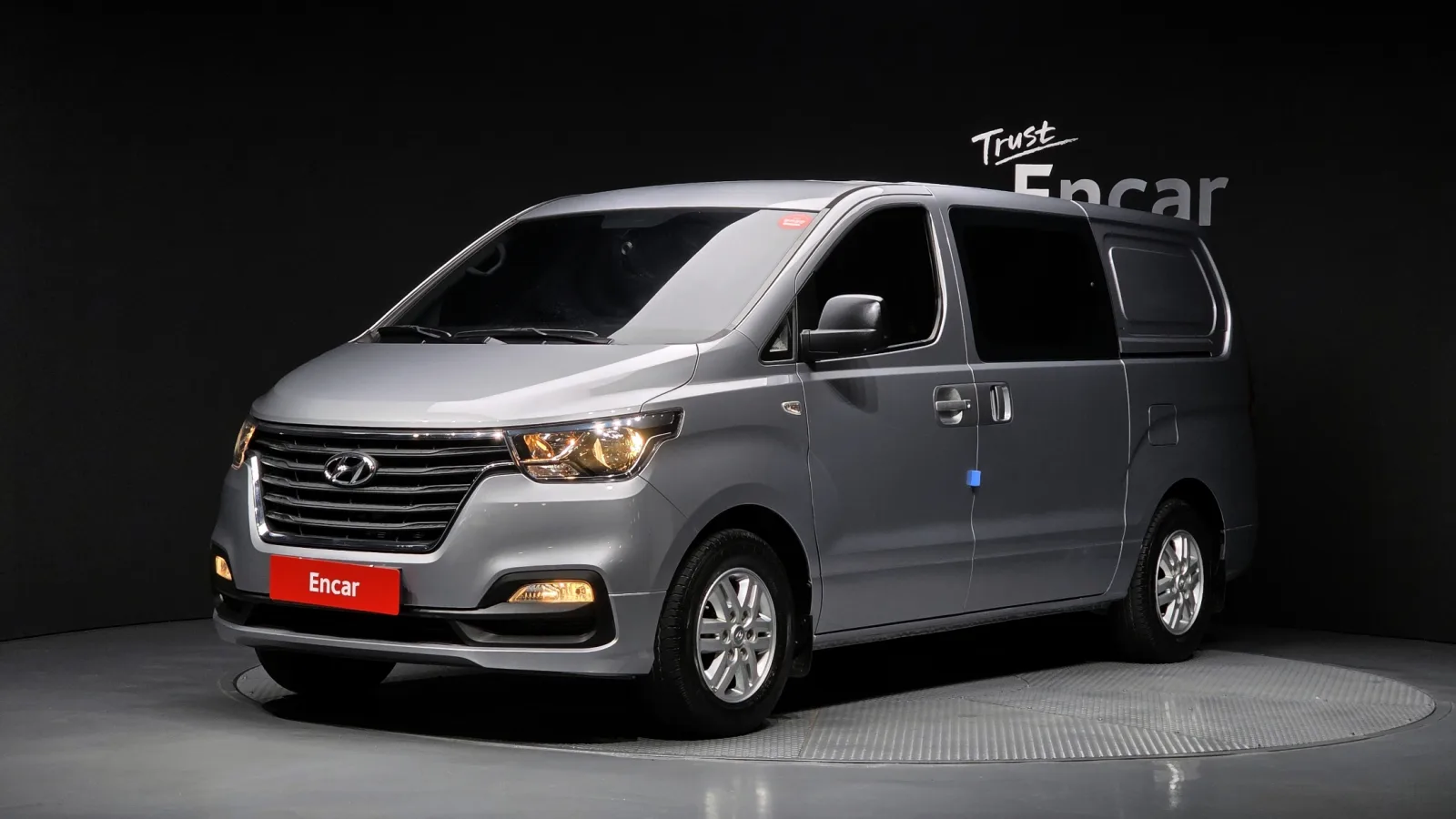 2021 Hyundai Starex
