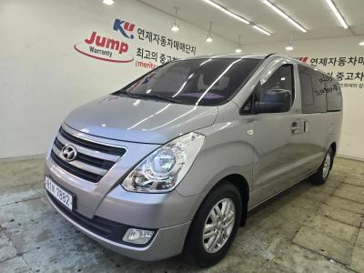2017 Hyundai Starex