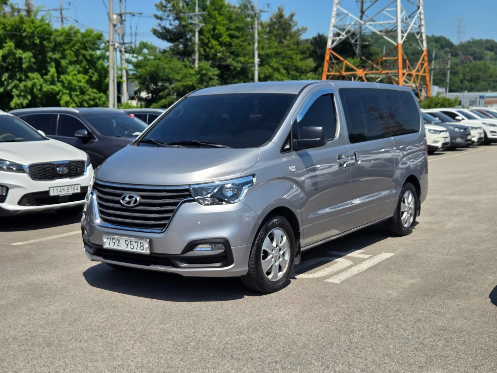 2019 Hyundai Starex