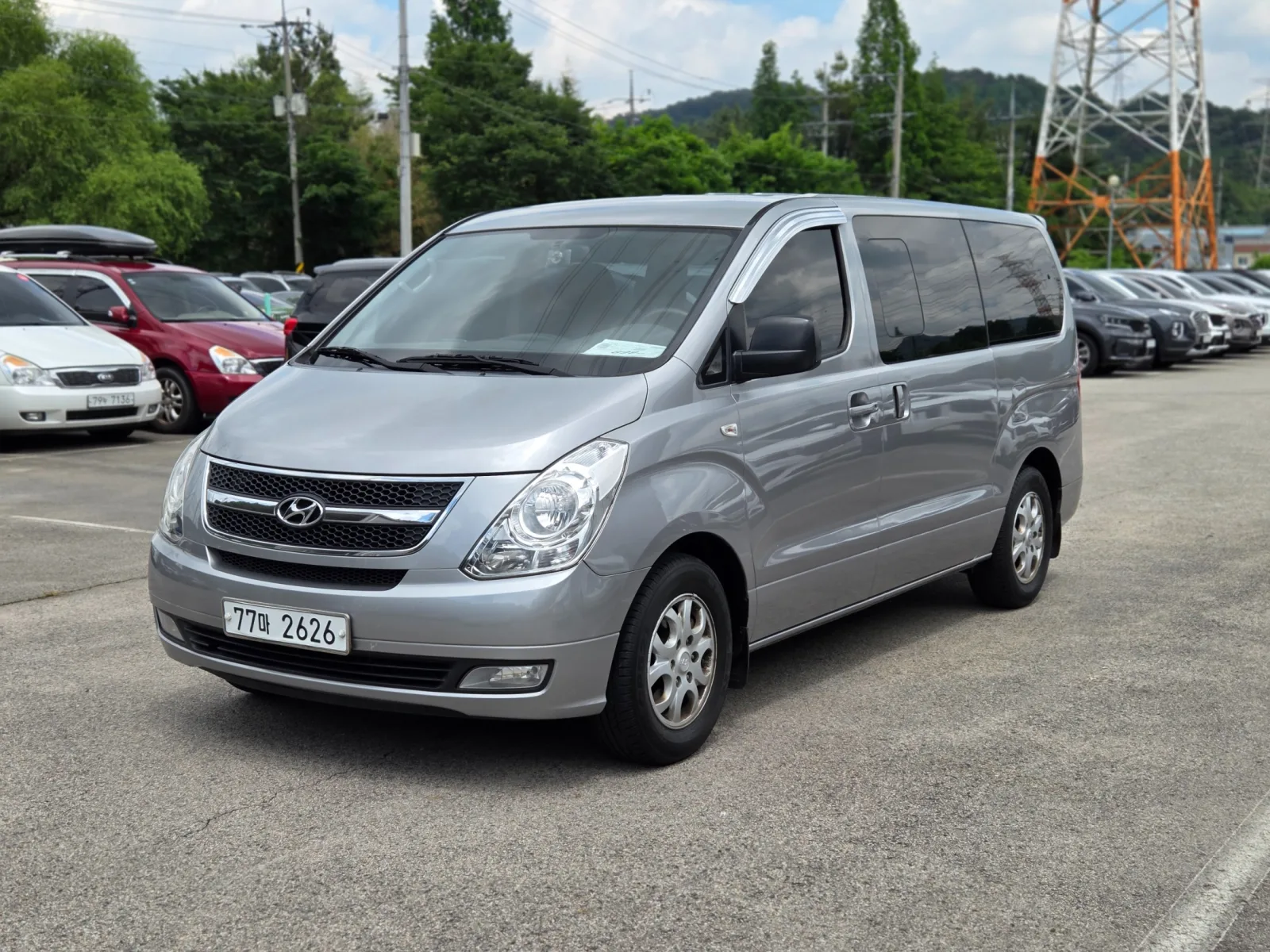 2012 Hyundai Starex