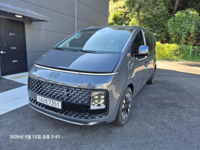 2025 Hyundai Staria