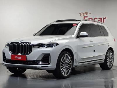 2021 BMW X7