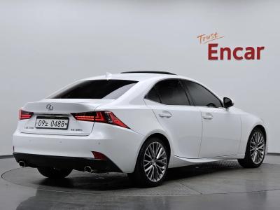 2014 Lexus IS