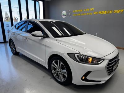 2018 Hyundai Elantra