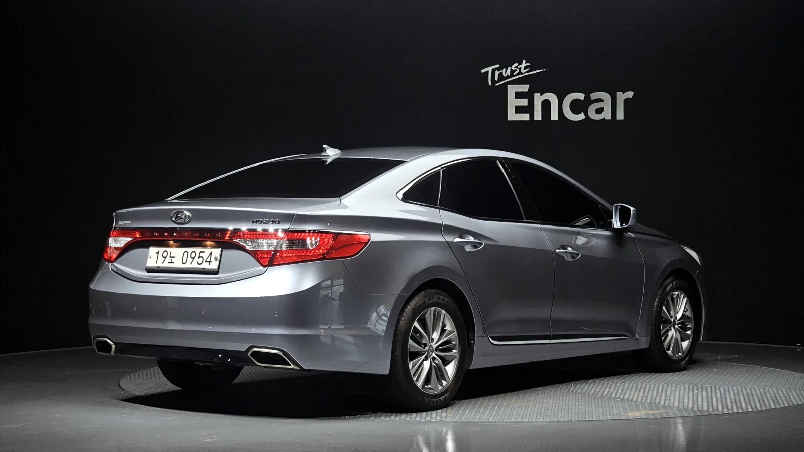 2016 Hyundai Grandeur