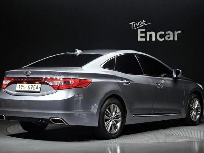 2016 Hyundai Grandeur