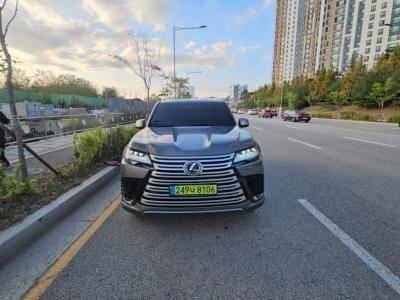 2025 Lexus LX