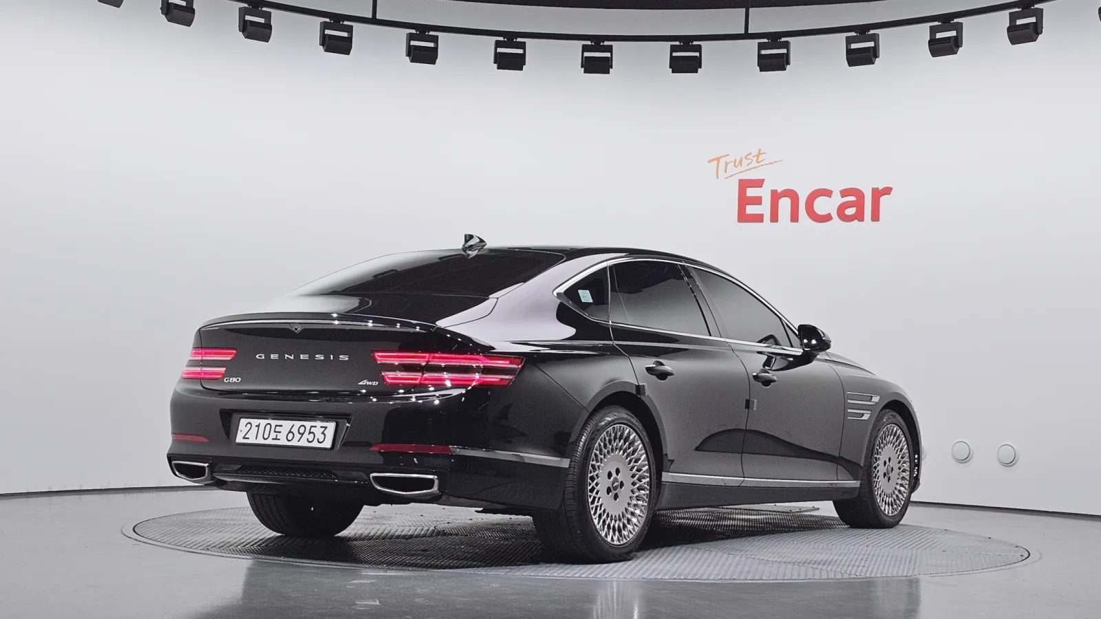 2023 Genesis G80