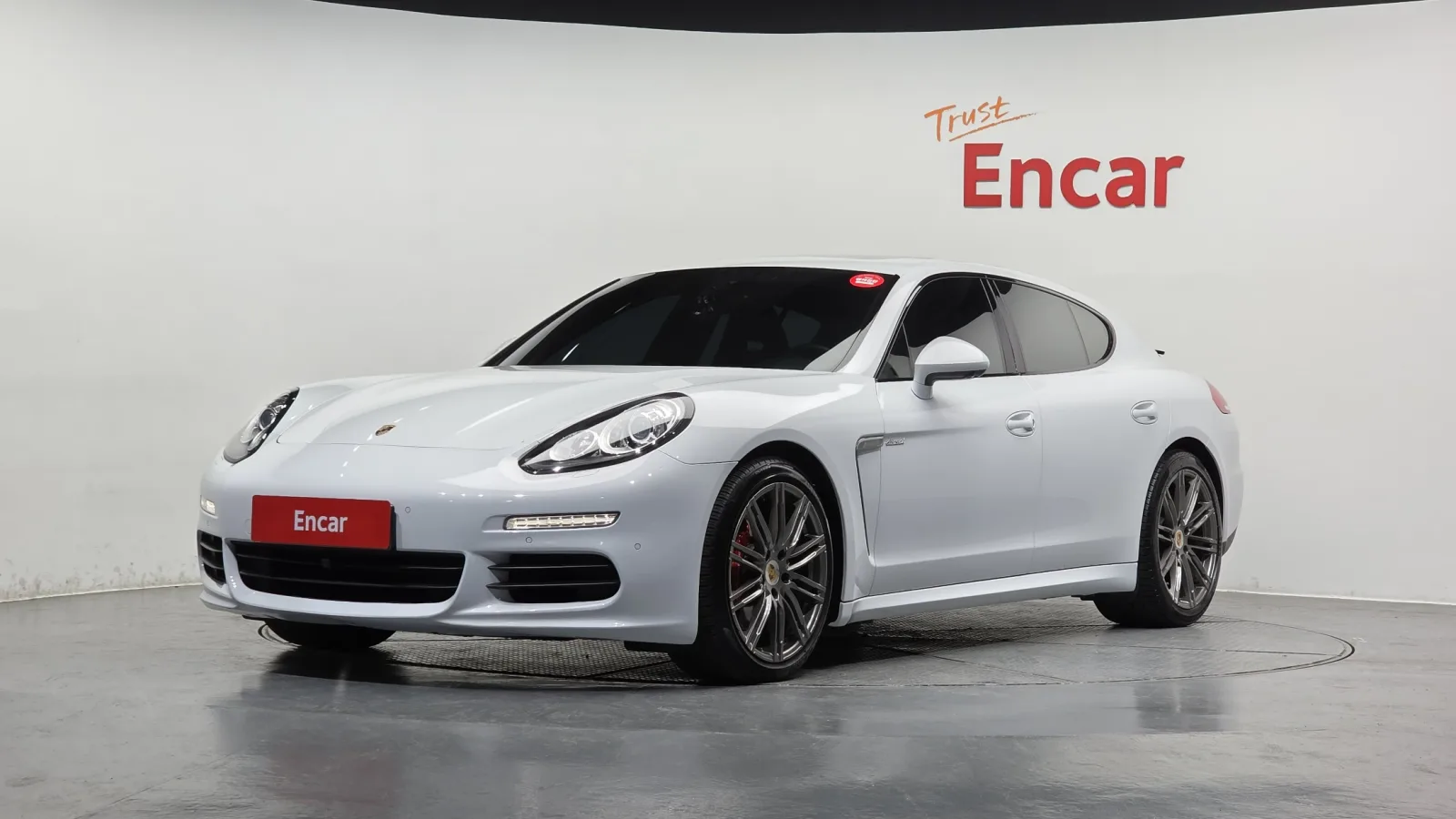 2016 Porsche Panamera