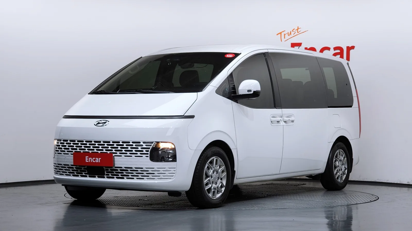 2022 Hyundai Staria