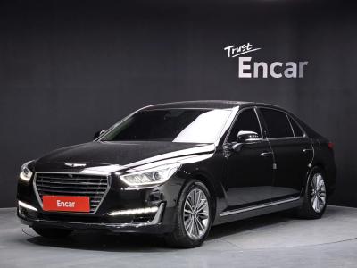 2018 Genesis EQ900