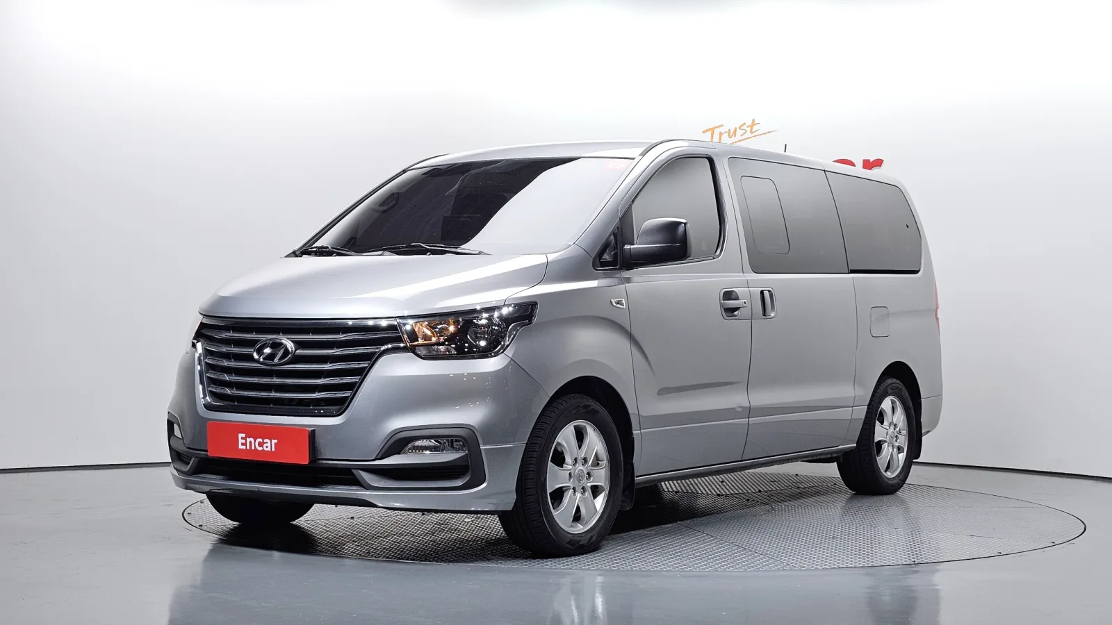 2020 Hyundai Starex