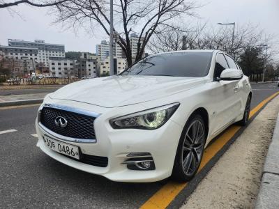 2016 Infiniti Q50