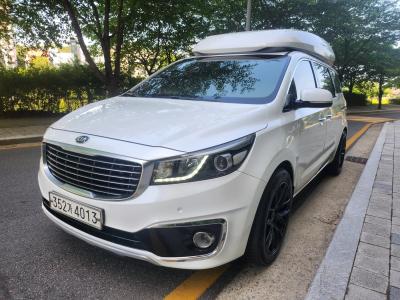 2017 Kia Carnival